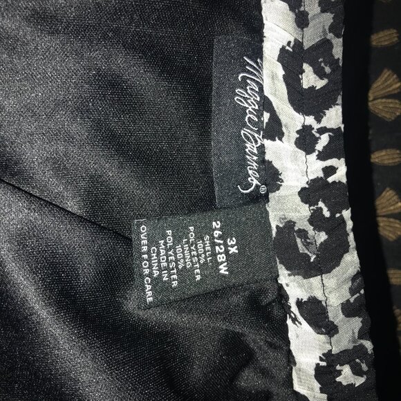 Maggie Barns Pleated Maxi Skirt Black & Gray Animal Print Size 3X - Picture 6 of 6